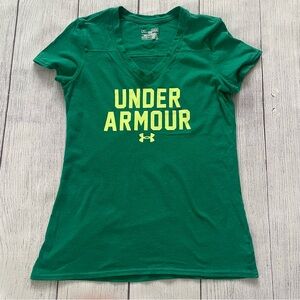 Under Armour Women's Green Tee V-neck Short Sleeve Tee Size Medium